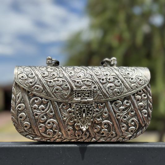 The Eternel Heirloom: Handcrafted antique heritage metal bag